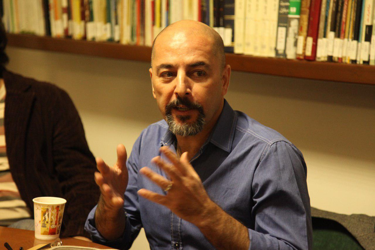 گفت‌وگو با محمد گذرآبادی، مترجم کتاب‌های فیلمنامه‌نویسی