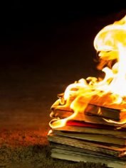 سرگرمی 8 کتاب سوزی