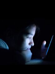 کودک و نوجوان 6 فضای مجازی و داستان؛ تأثیر رسانهی دیجیتال بر کتابهای چاپی کودکان