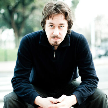 پدرو مایرال نویسنده کتاب