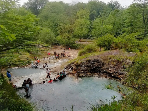 چشمه آب‌گرم بلیران