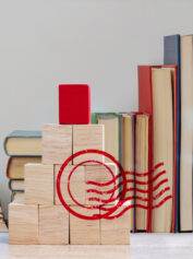 تولید کتاب مثل تولید آجر است! به‌مناسبت هفتۀ کتاب