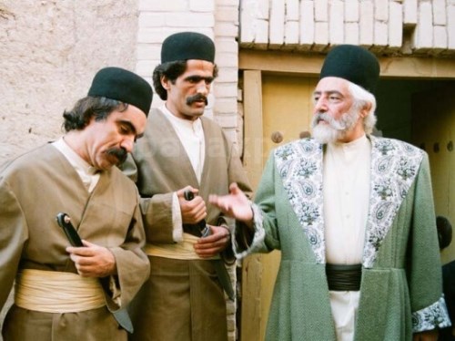 پهلوان زنده را عشق است!
نگاهی به سریال پهلوانان نمیمیرند ساخته حسن فتحی